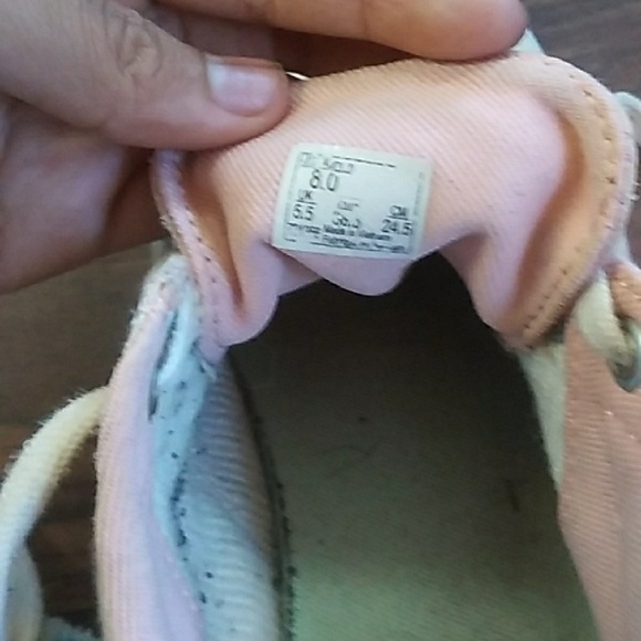 Light pink vans - Picture 2 of 3